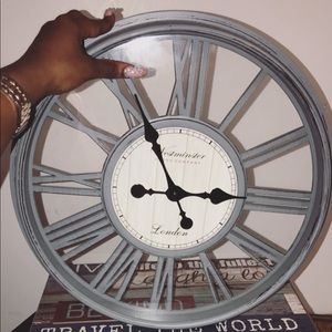 Nestminster London Clock|